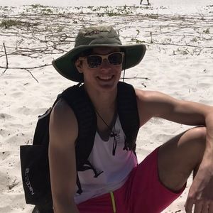 Meet your Posher, Logan